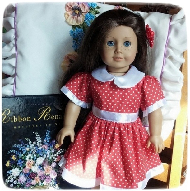 Кукла с вышивкой